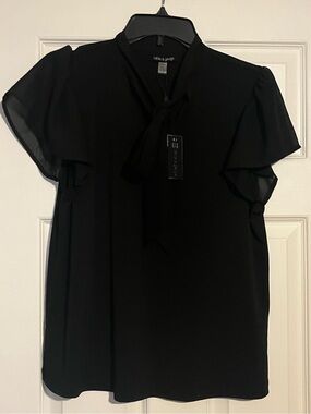 Cable & Gauge Black Tie-Neck Short Sleeve Blouse